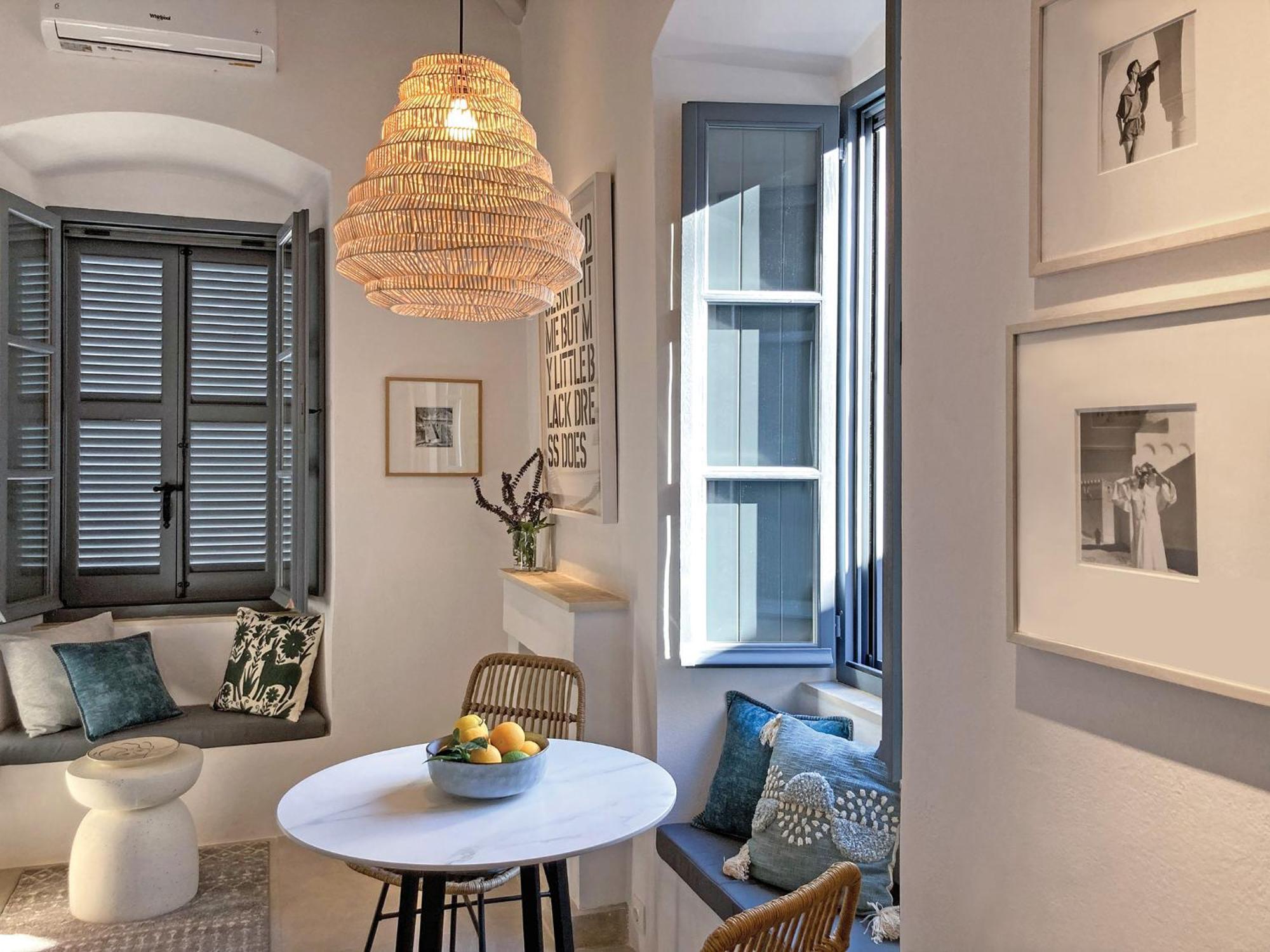 Arta Hydra Hotel Ngoại thất bức ảnh